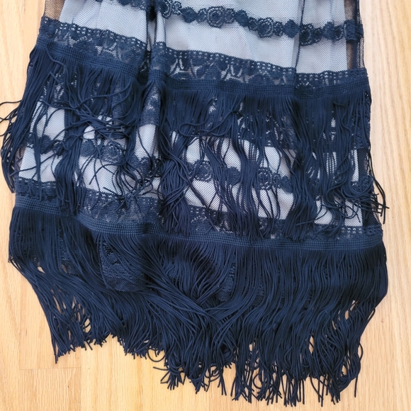 Bebe Fringe and Lace Flapper-esque Dress - Picture 6 of 12